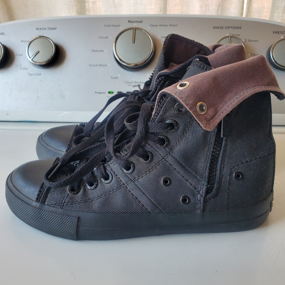 Levi's Gray and Black High-Top Sneakers